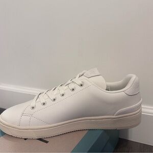 TOMS white canvas shoes